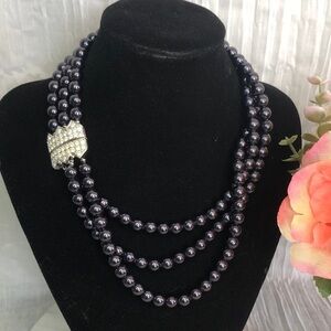 Vtg Elizabeth Taylor Avon Midnight Romance, black gray 3 strand pearl necklace